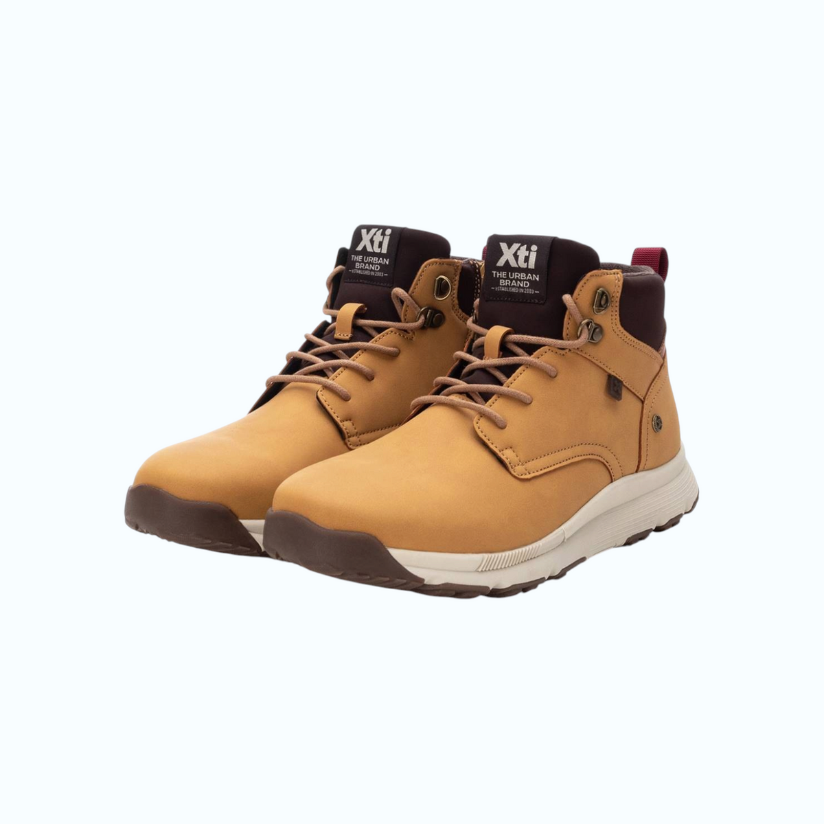 So and Ro - shoes and more - XTI Gerrit herenboots in camel met bruine details en stevige zool