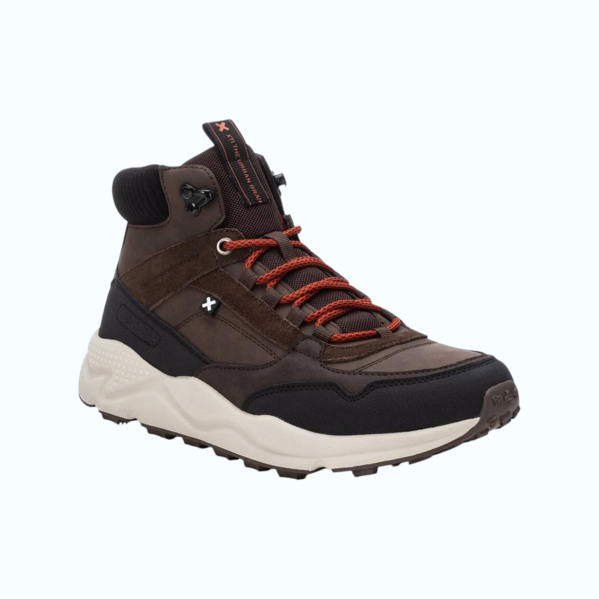 So and Ro - shoes and more - XTI Hans bruine heren hikers met oranje veters en robuuste zool