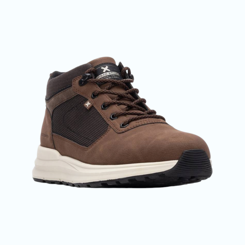 So and Ro - shoes and more - XTI Joris hoge bruine sneakers met veters en een robuuste witte zool voor heren