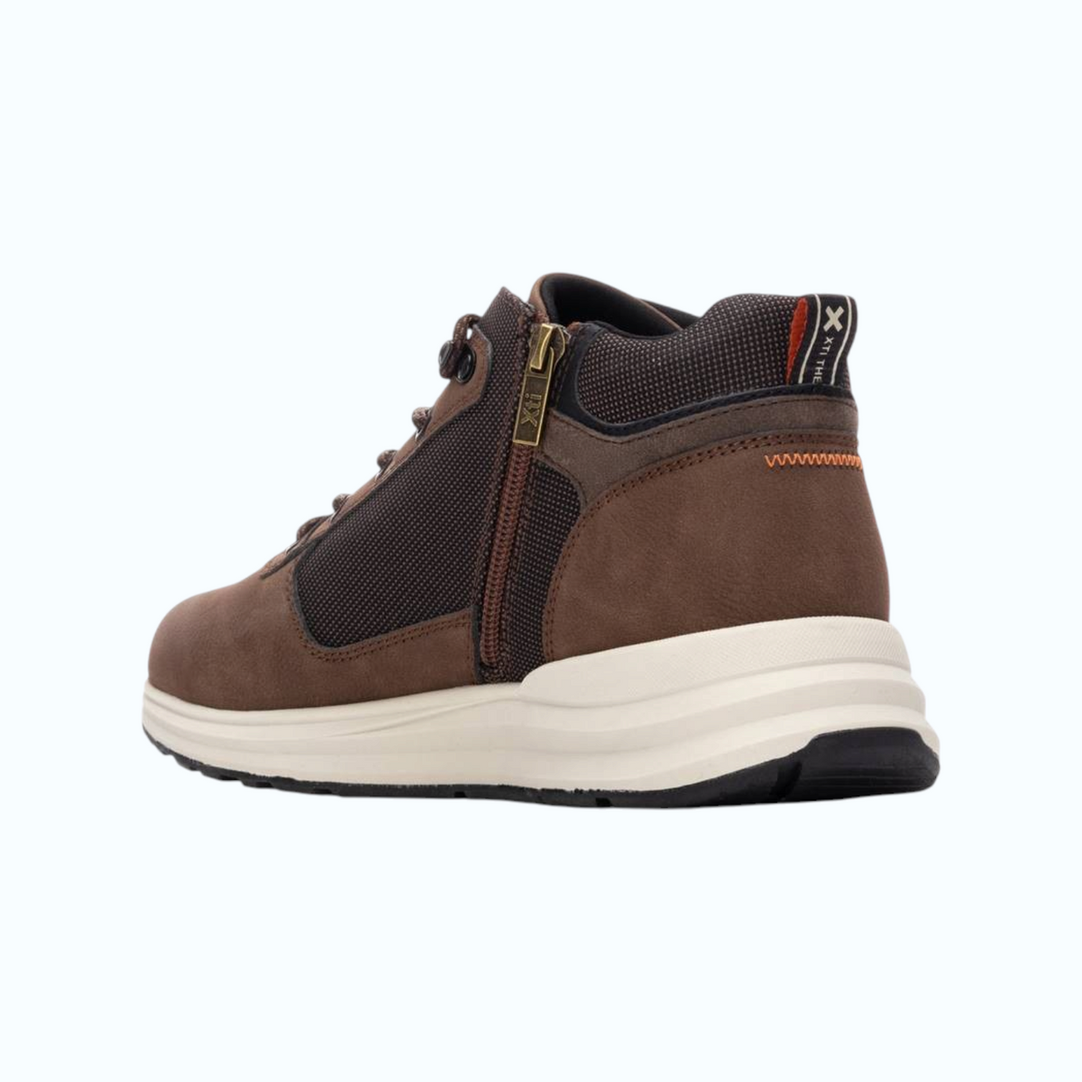 So and Ro - shoes and more - bruine XTI Joris hoge sneakers met ritssluiting en contrasterende witte zool