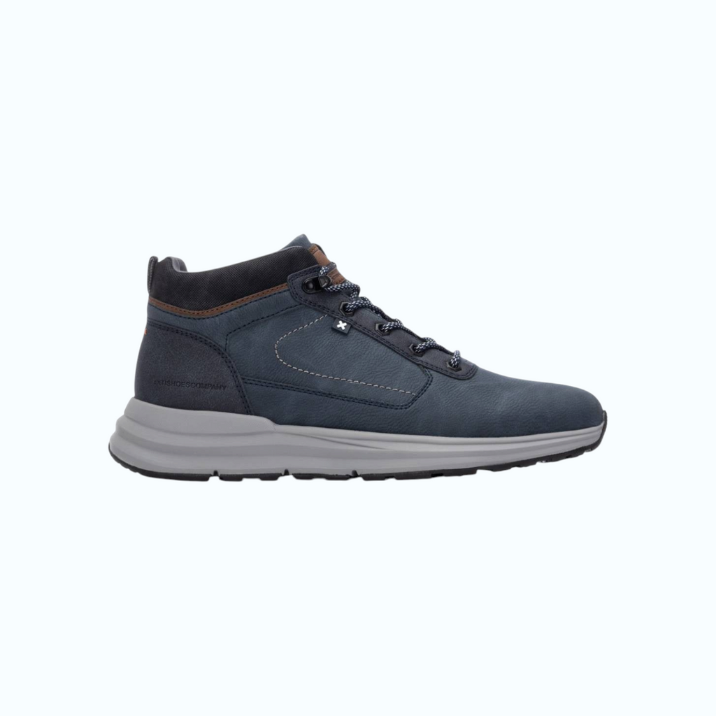 So and Ro - shoes and more - XTI Joris hoge sneakers in navy met grijze zool en vetersluiting voor heren