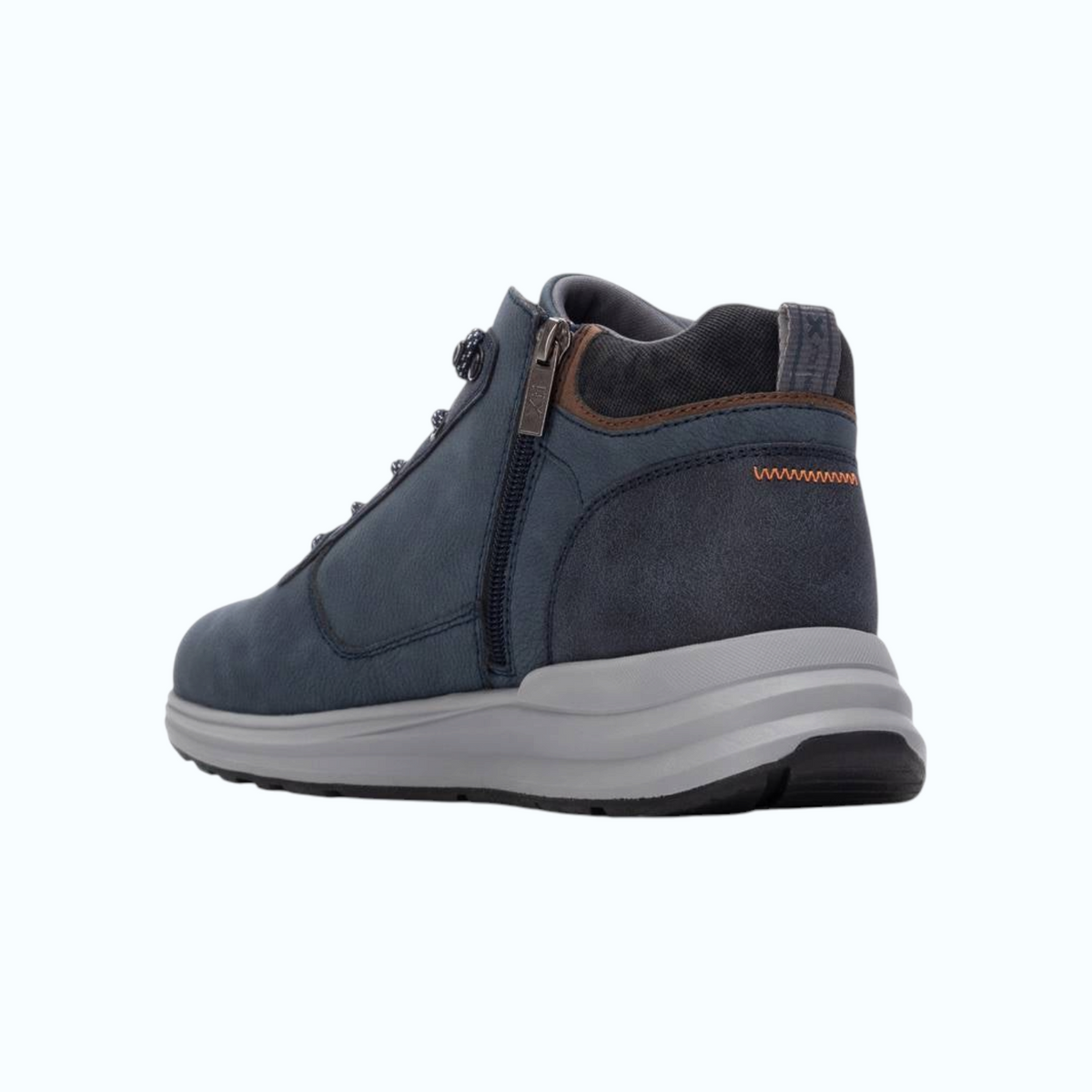 So and Ro - shoes and more - XTI Joris hoge sneakers in navy met ritssluiting en grijze zool voor heren