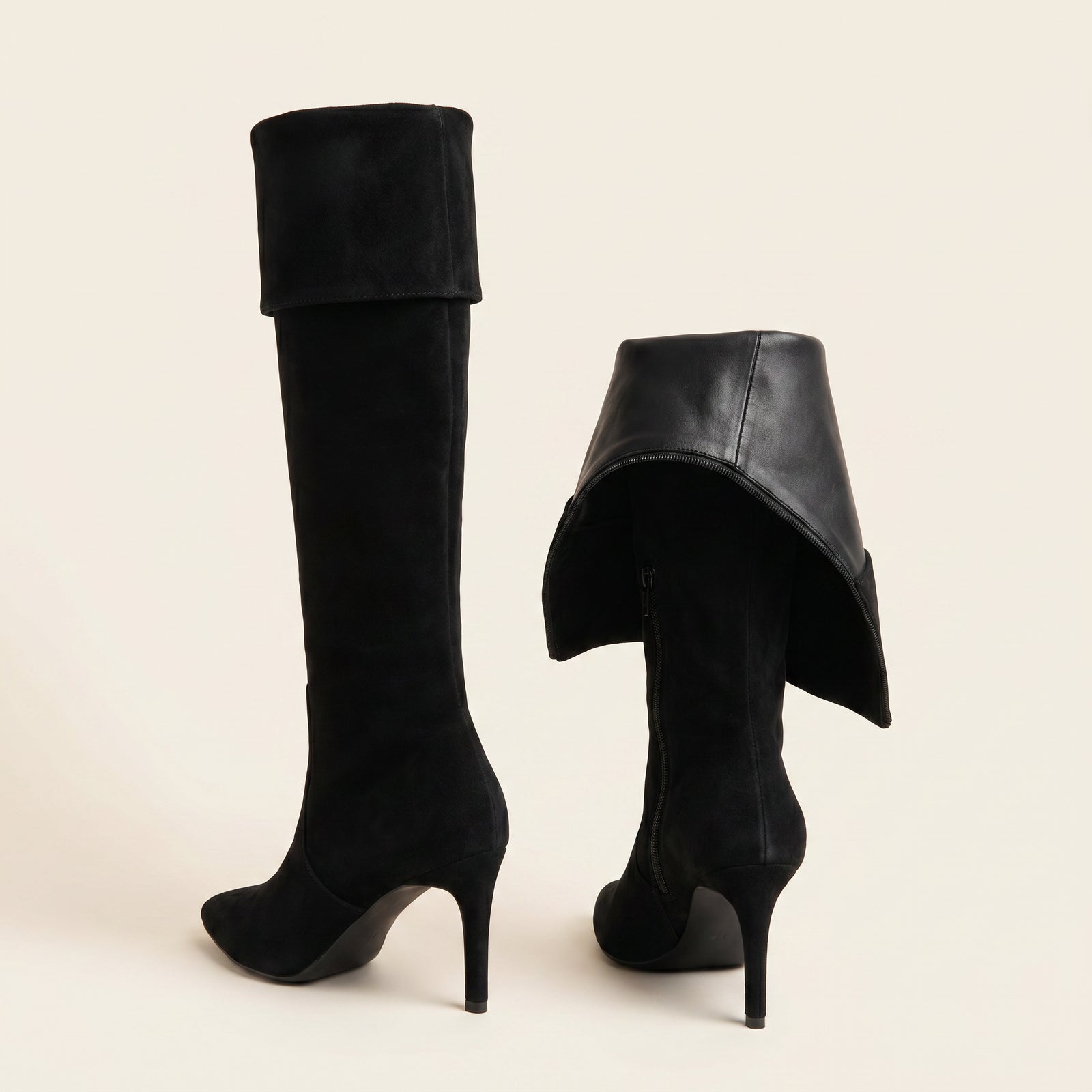 Fold Over Knee High Boots – Zwart Suède Look met S – achterkant