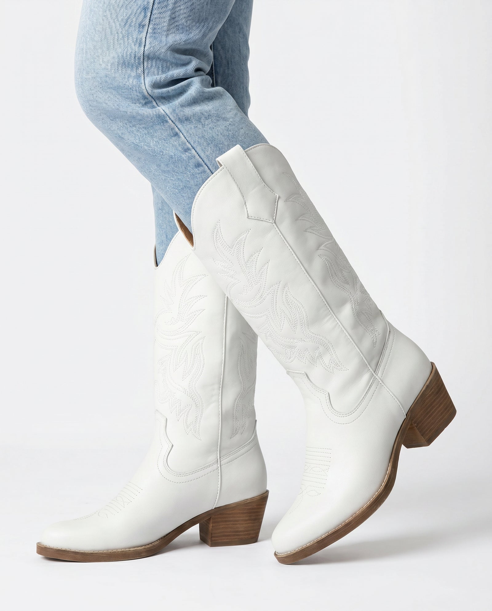 Embroidered Western Cowboy Laarzen – Wit | Festiva – model studio