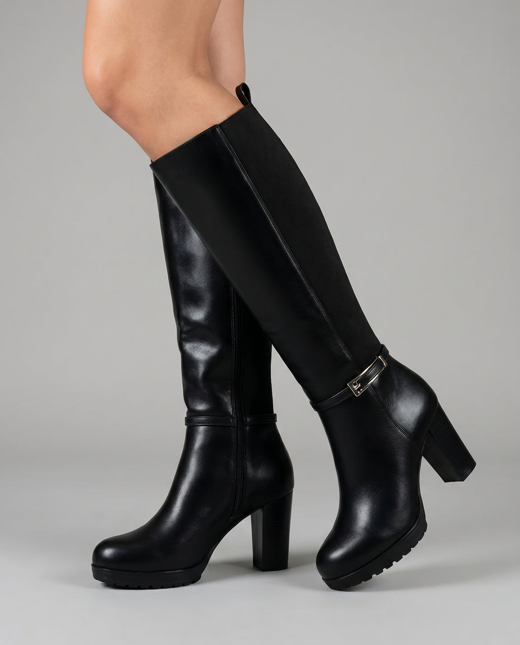 Tall Heeled Rijlaarzen Dames – Zwart Leder Look |  – model studio