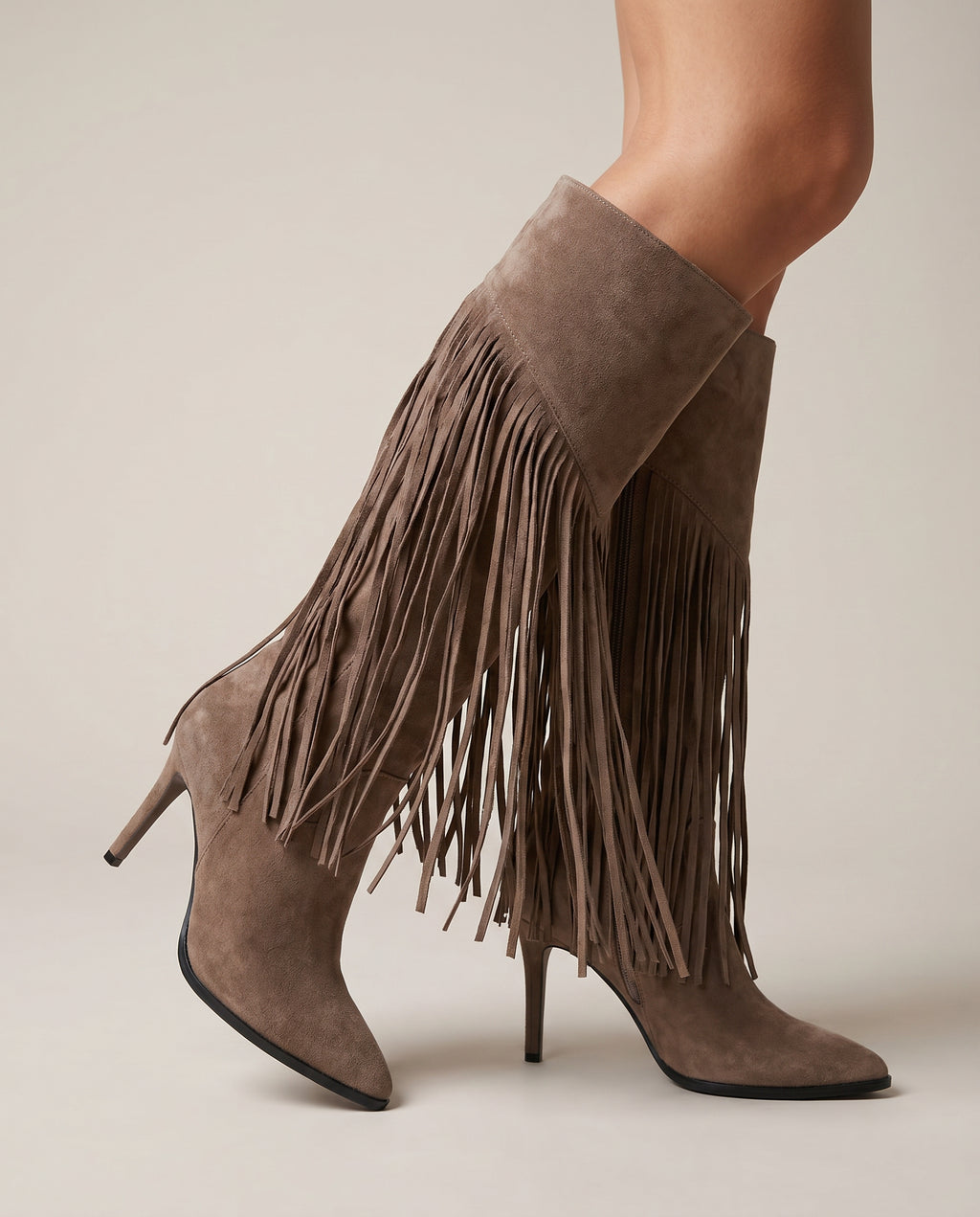 Bruine Fringe Knee High Boots – Micro Suède | Fest – model studio