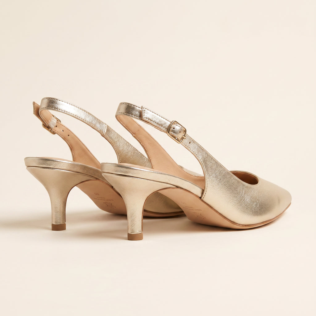 Pointed Toe Slingback Kitten Heel – achterkant