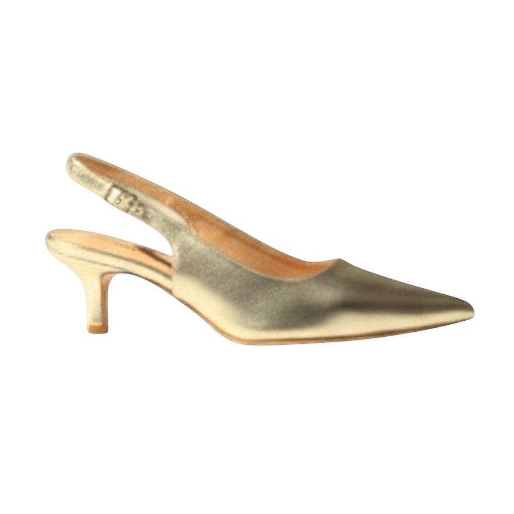 Pointed Toe Slingback Kitten Heel – gespiegeld
