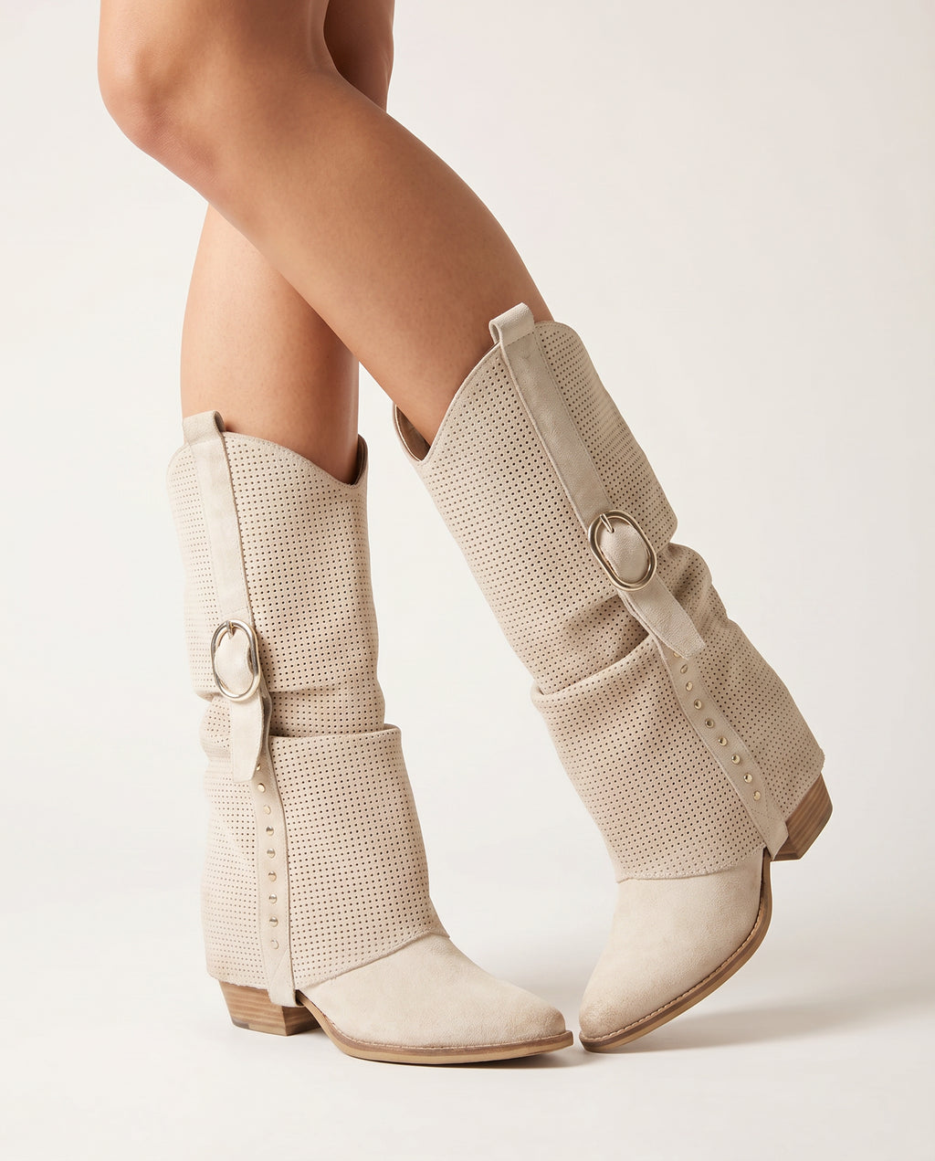 Beige Perforated Western Boots Dames – Suède Look | Festival Laarzen – model studio