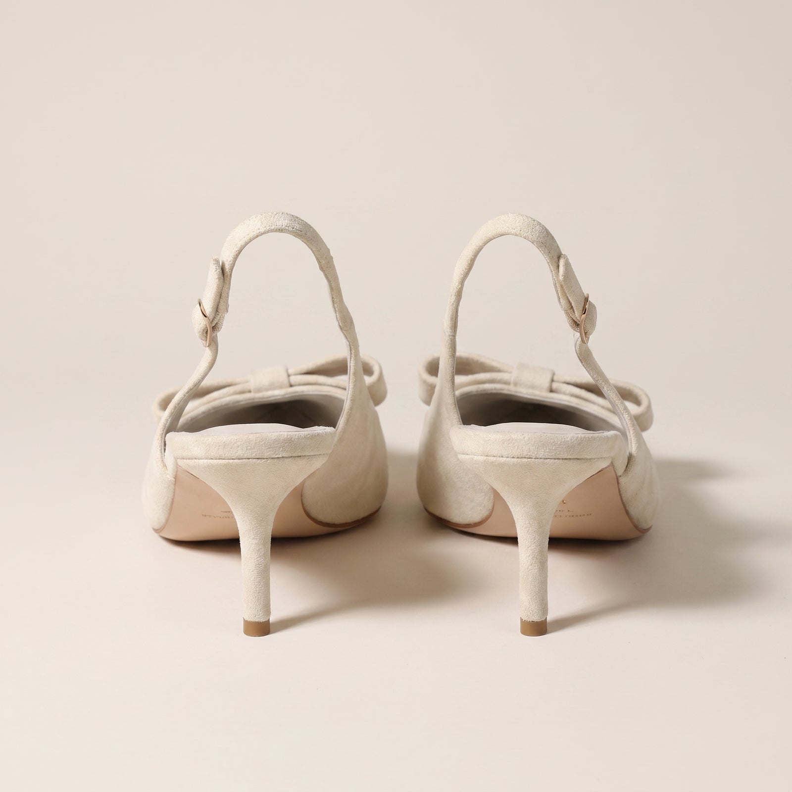 Beige Slingback Hakken Dames met Strik – Puntneus | Elegante Heels – achterkant detail