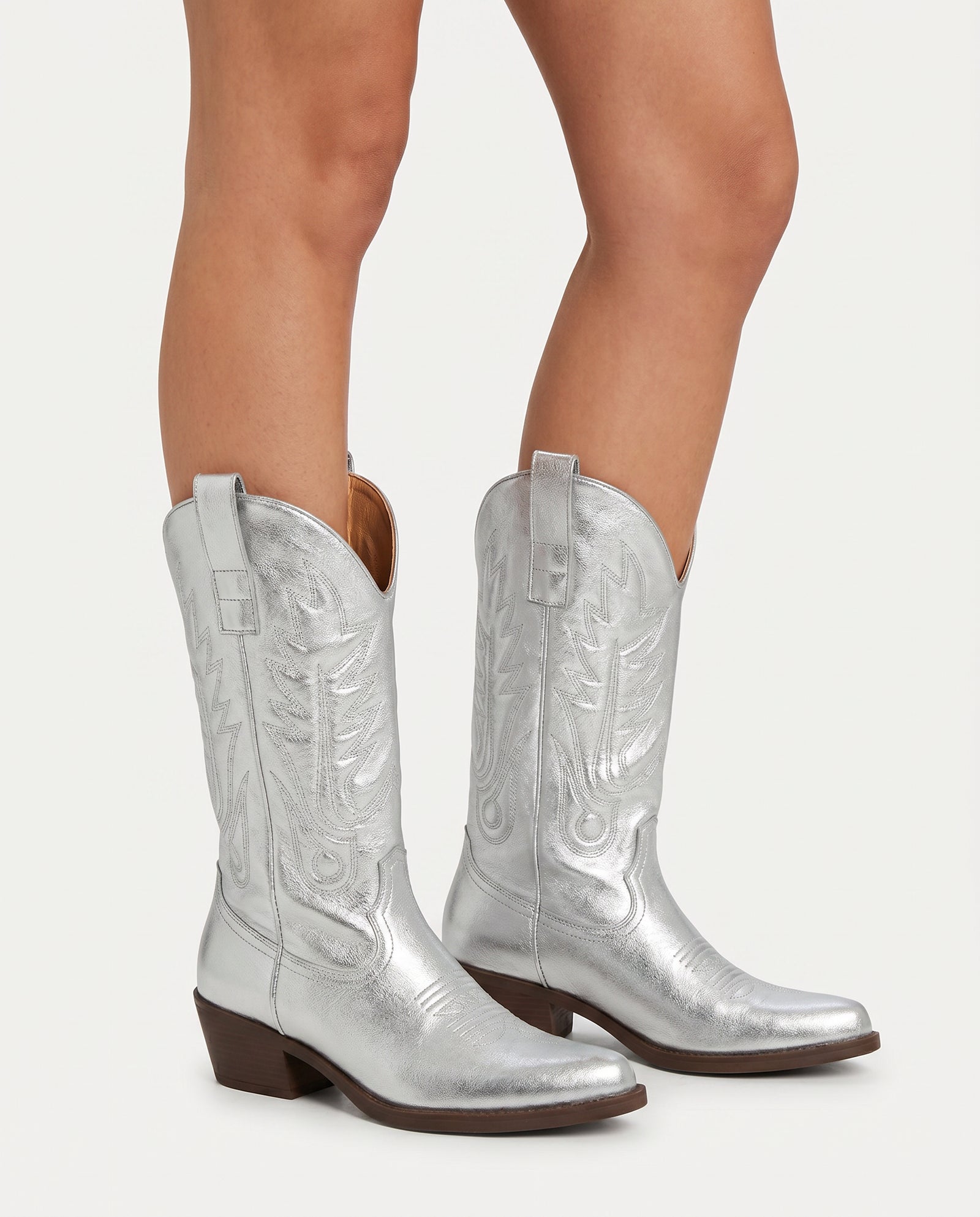 Western Festival Boots – Zilver | Lage Hak – model studio