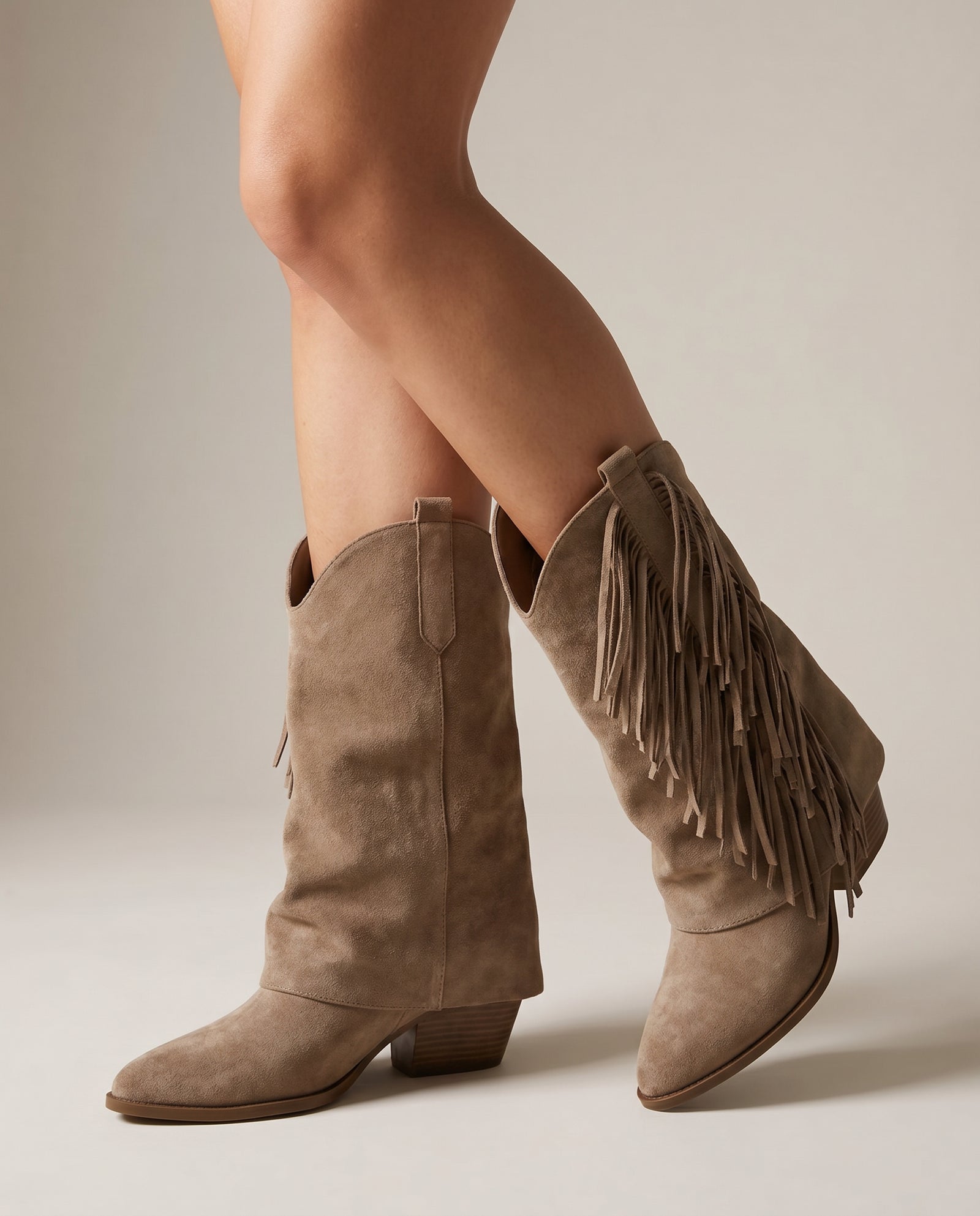 Franje Laarzen Khaki – Boho Cowboy Stijl – model studio