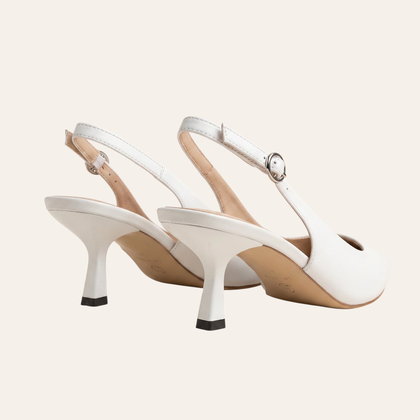 Witte Slingback Kitten Heel – Puntneus | Elegante  – achterkant