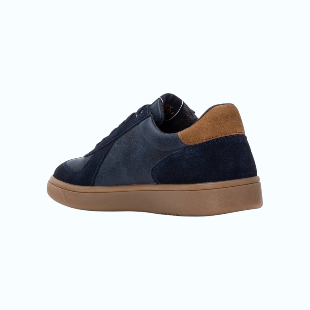 So and Ro - shoes and more - REFRESH Marcel sneakers in navy met bruine accenten en suède details