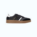 So and Ro - shoes and more - REFRESH Olivier zwarte sneakers met witte accenten en een bruine rubberen zool