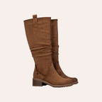 So and Ro - shoes and more - REFRESH Suus bruine hoge laarzen met vlechtwerk, plooien en een comfortabele blokhak.