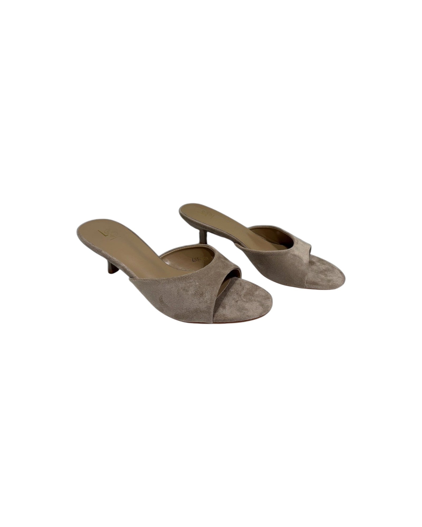 Lois pump taupe detail