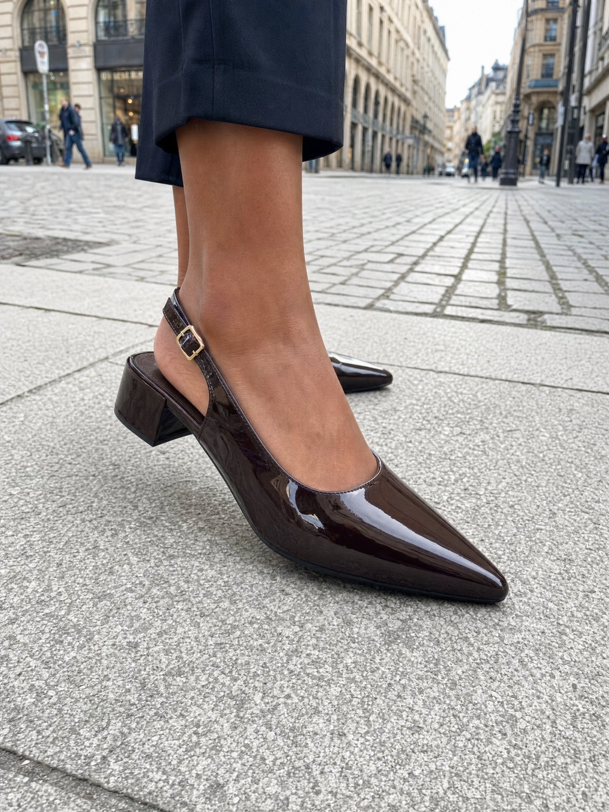 Beate Décolleté – Marrone effetto vernice
