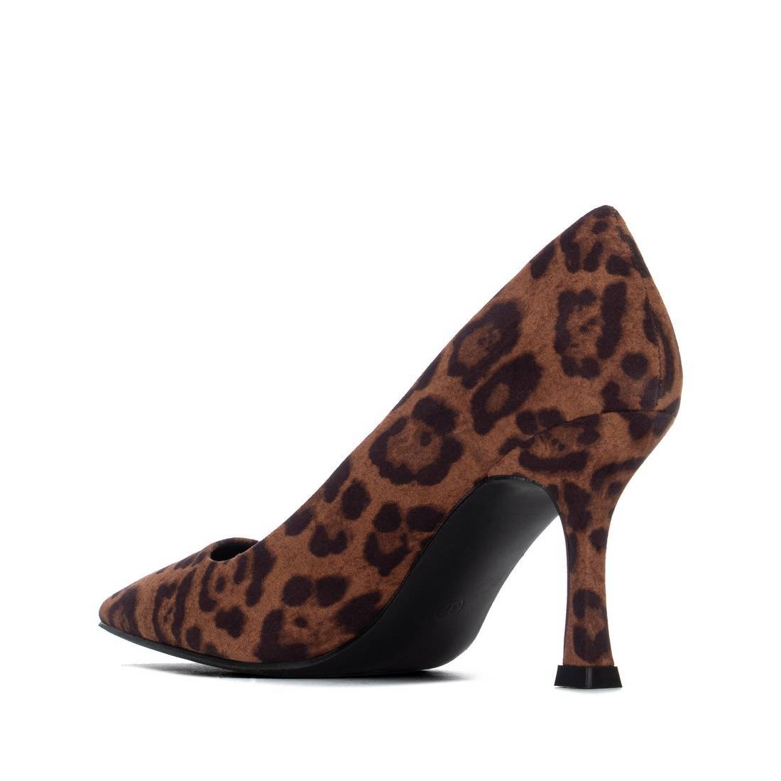 Stephanie leopard stiletto pump in microsuède schuin van achteren