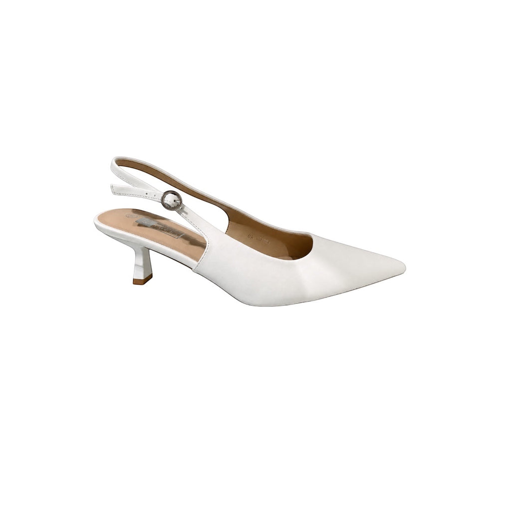 Witte Slingback Kitten Heel – Puntneus | Elegante Damesschoenen