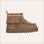 So and Ro - shoes and more - beige Refresh enkellaarsjes met franjes, pluizige voering en een dikke profielzool.