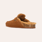 So and Ro - shoes and more - XTI Saria bruine instapsloffen met pluizige voering, goudkleurige gesp en kurkzool