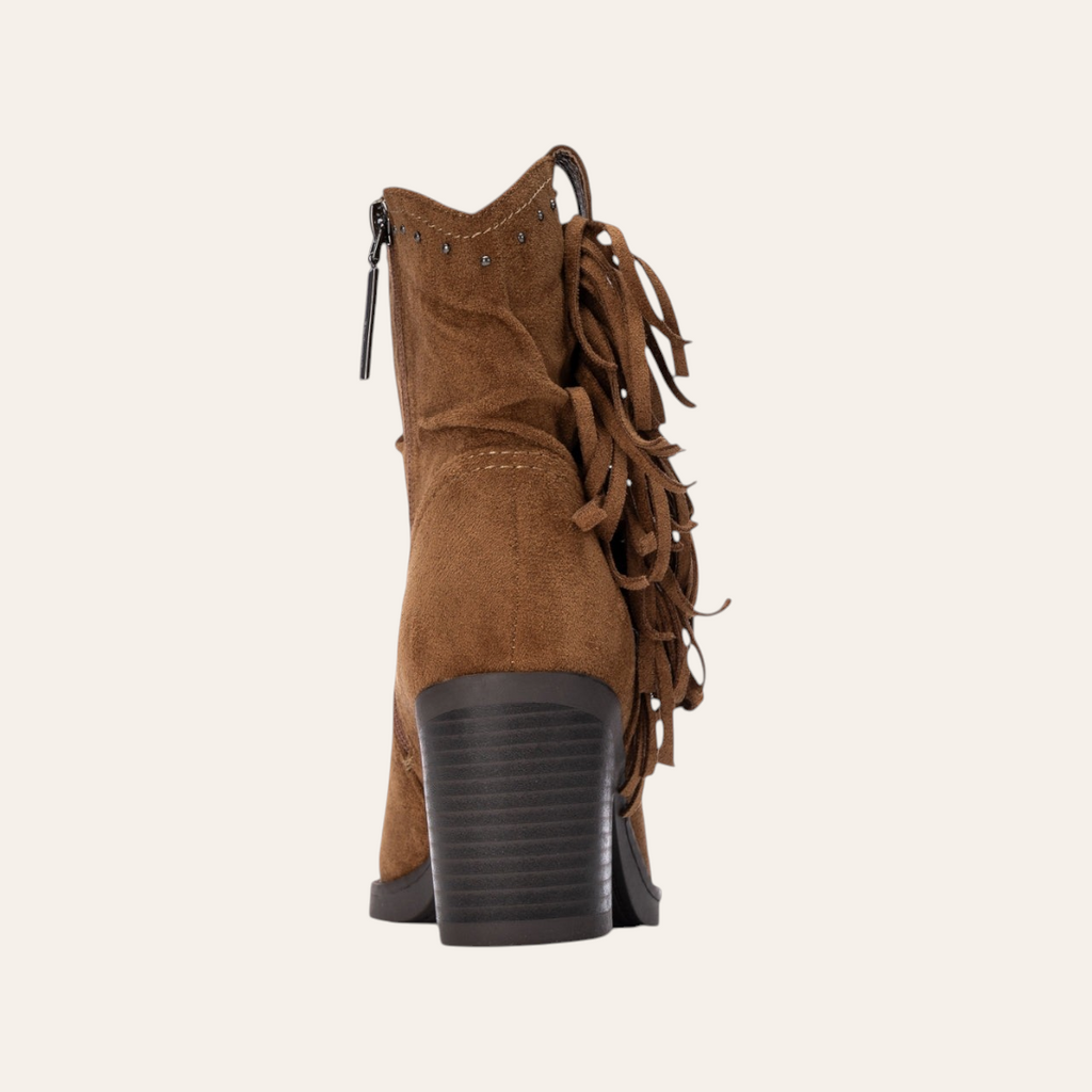 So and Ro - shoes and more - Francis bruine enkellaars van microsuede met franjes, studs en een stevige blokhak