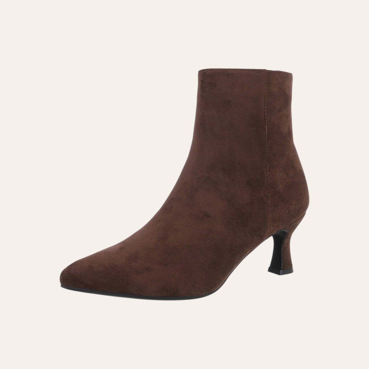 So and Ro - shoes and more - Caroline bruine enkellaarsjes van microsuède met spitse neus en elegante kitten heel