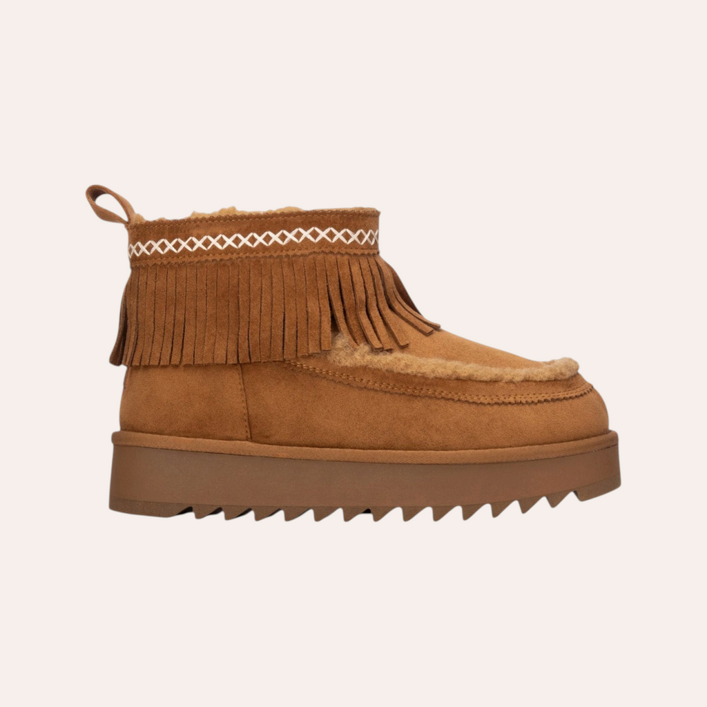 So and Ro - shoes and more - bruine Refresh enkellaarsjes met franjes, kruissteek details en dikke profielzool.