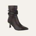 So and Ro - shoes and more - Chris bruine stiefelette met kitten heel, geplooide schacht en spitse neus in lederlook