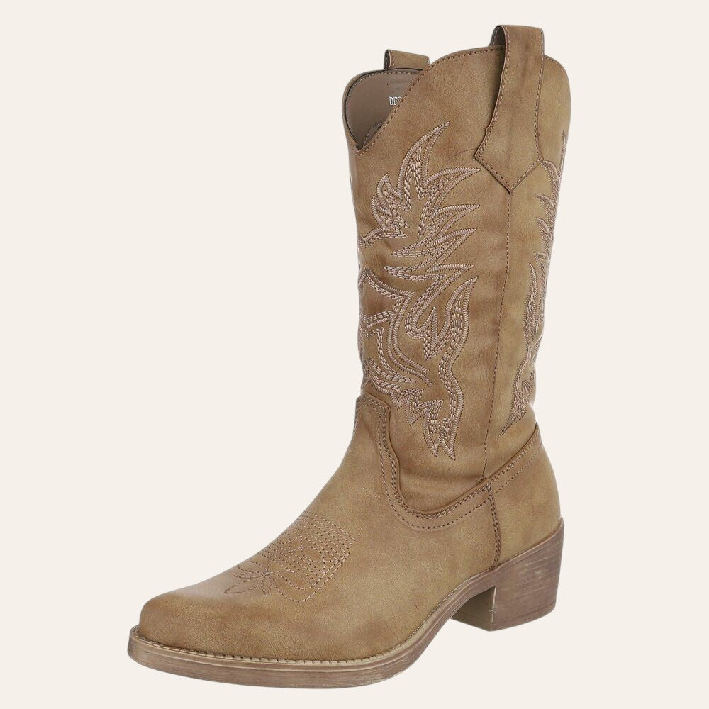 So and Ro - shoes and more - Carla cowboylaarzen in khaki met geborduurde western details en een blokhak