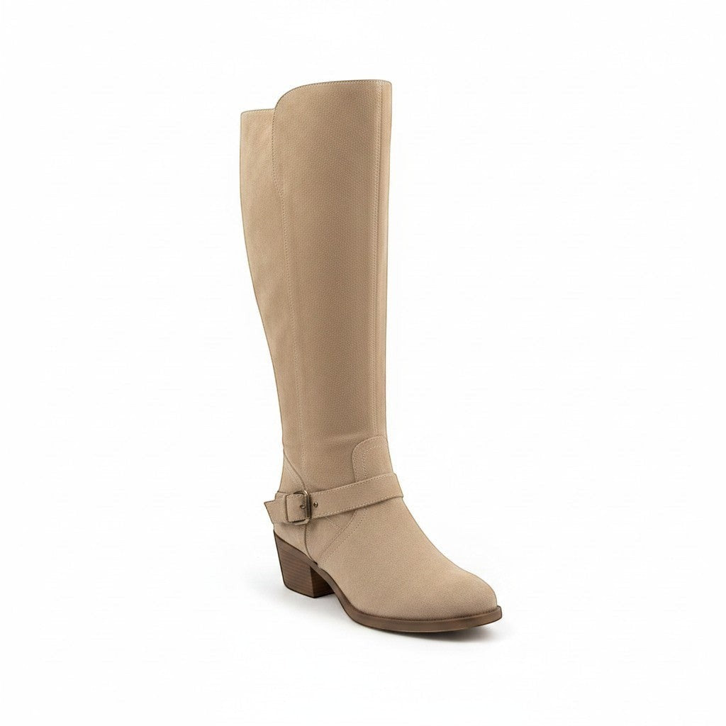 So and Ro - shoes and more - Toos laars in khaki microsuède met lage blokhak en decoratieve enkelband met gouden gesp.