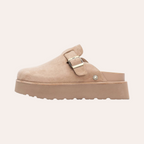 So and Ro - shoes and more - REFRESH Sammie beige dames pantoffels met plateauzool en gespsluiting
