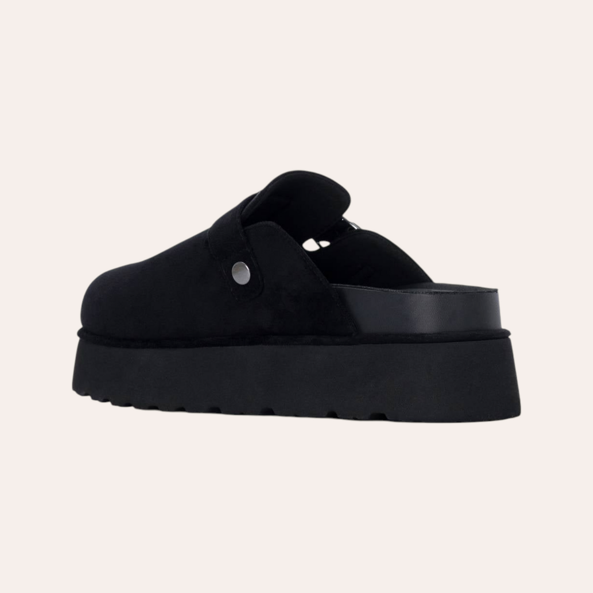 So and Ro - shoes and more - REFRESH Sammie zwarte dames pantoffels met plateauzool en zilverkleurige gesp