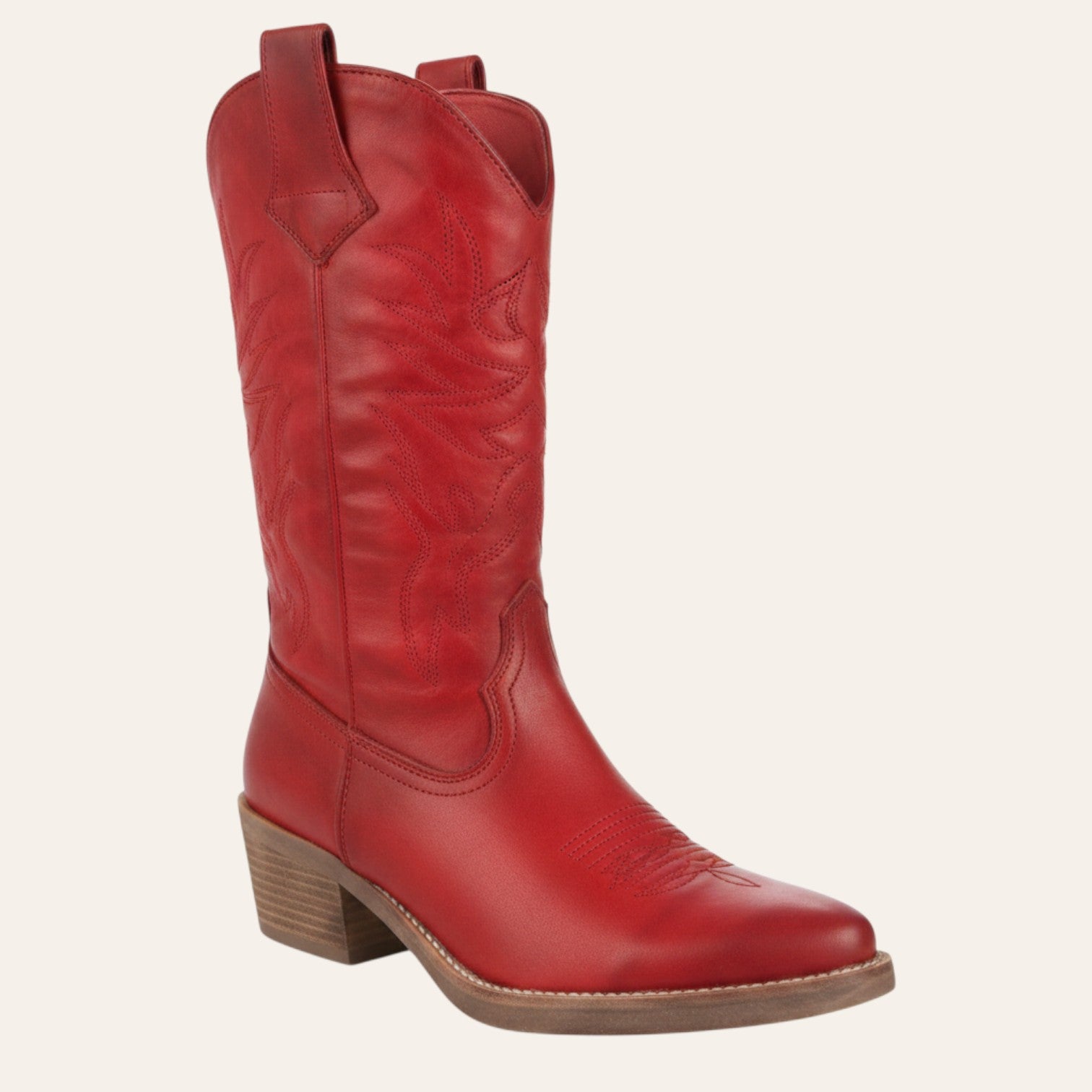 So and Ro - shoes and more - Carla rode cowboylaarzen in lederlook met western borduurwerk en een comfortabele blokhak.