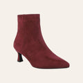 So and Ro - shoes and more - Caroline rode enkellaarsjes van microsuède met spitse neus en elegante kitten heel