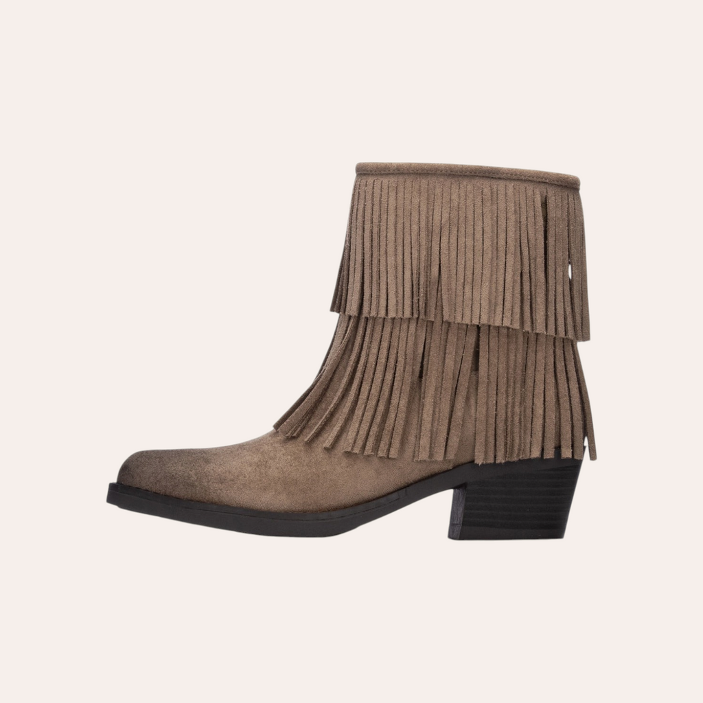 So and Ro - shoes and more - Fran taupe suède enkellaars met dubbele franje en lage hak