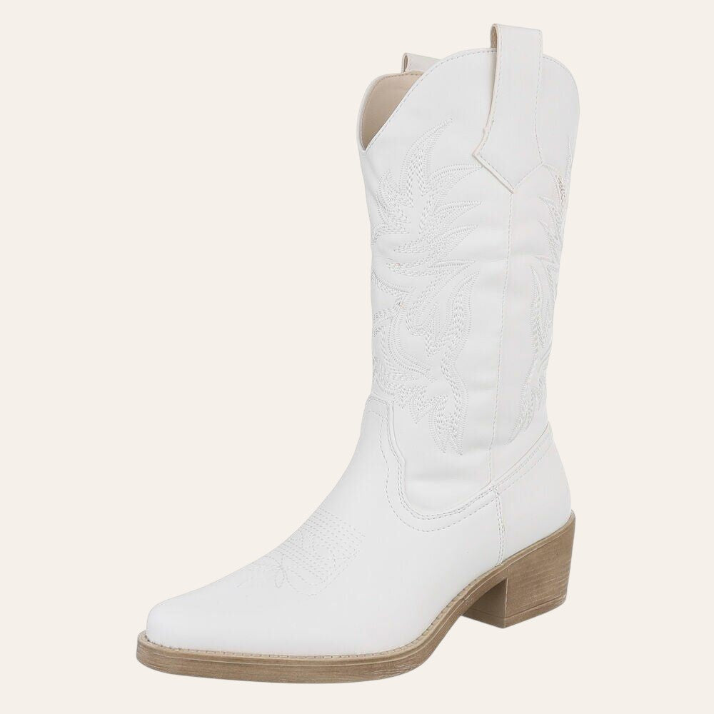 So and Ro - shoes and more - Carla witte cowboylaarzen met western borduurwerk, spitse neus en blokhak.