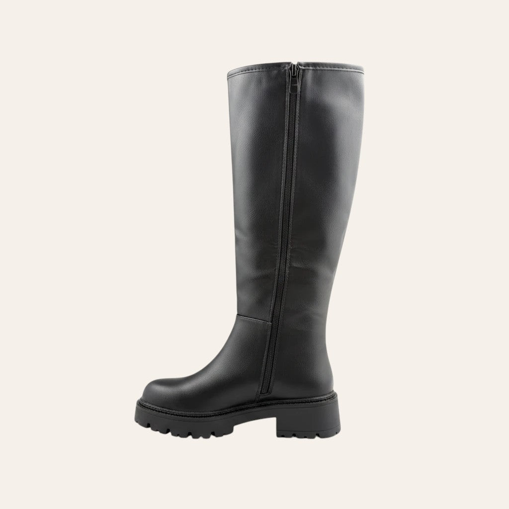 So and Ro - shoes and more - zwarte Tina laars met lederlook, grove zool en opvallende metalen rits aan de zijkant