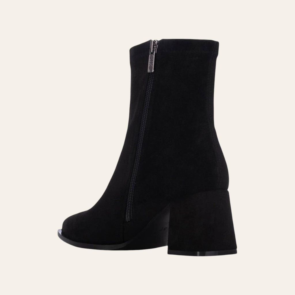 So and Ro - shoes and more - Mariejose zwarte enkellaarsjes van microsuède met een stabiele blokhak en ritssluiting