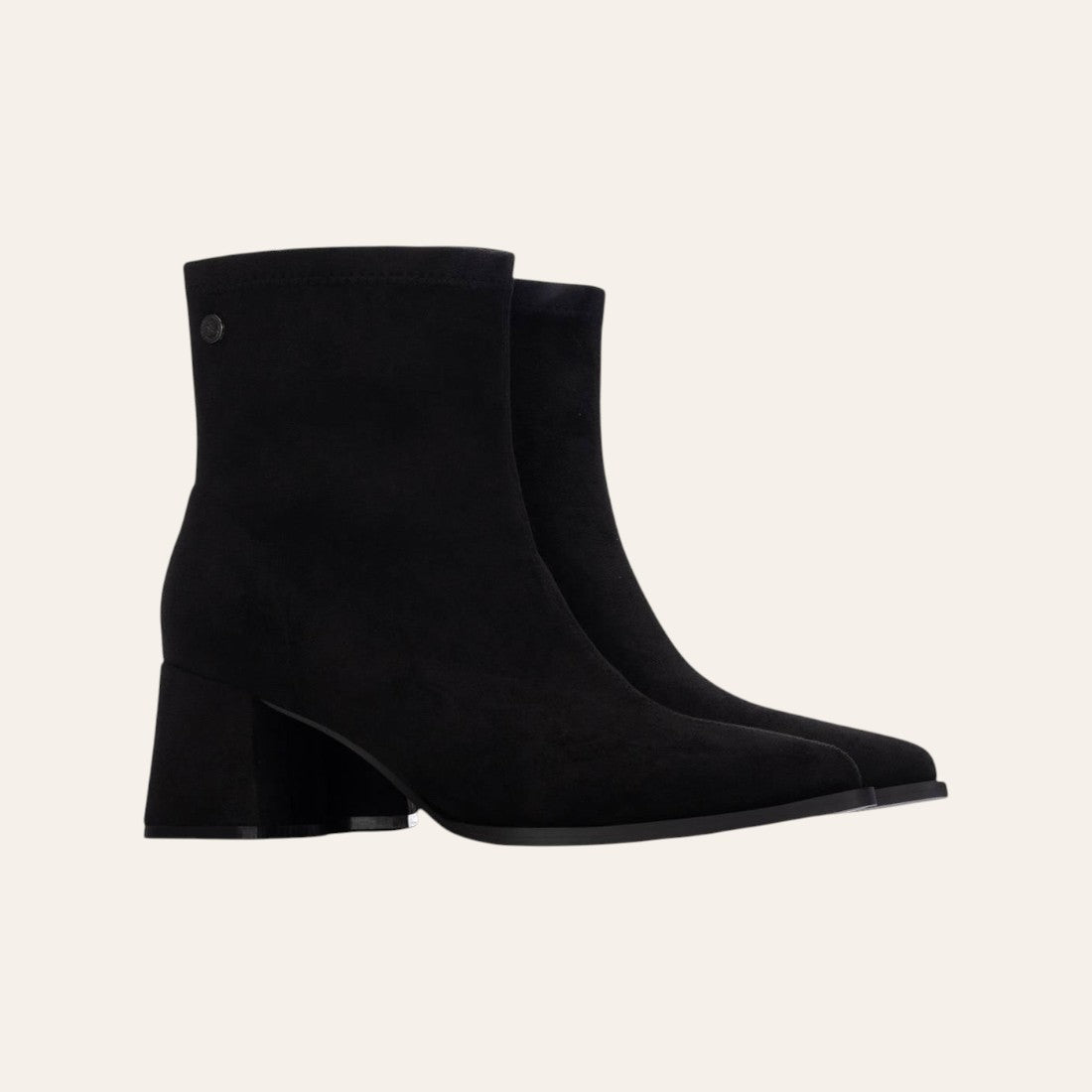 So and Ro - shoes and more - Mariejose zwarte enkellaarsjes van microsuède met een elegante blokhak en ritssluiting.