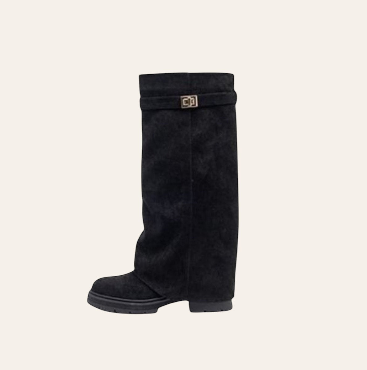 So and Ro - shoes and more - zwarte Soof Boot van microsuède met omslag en gouden gesp op een grove lug-zool