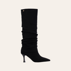 So and Ro - shoes and more - Rebecca kniehoge zwarte laars in microsuede met een elegante kitten heel