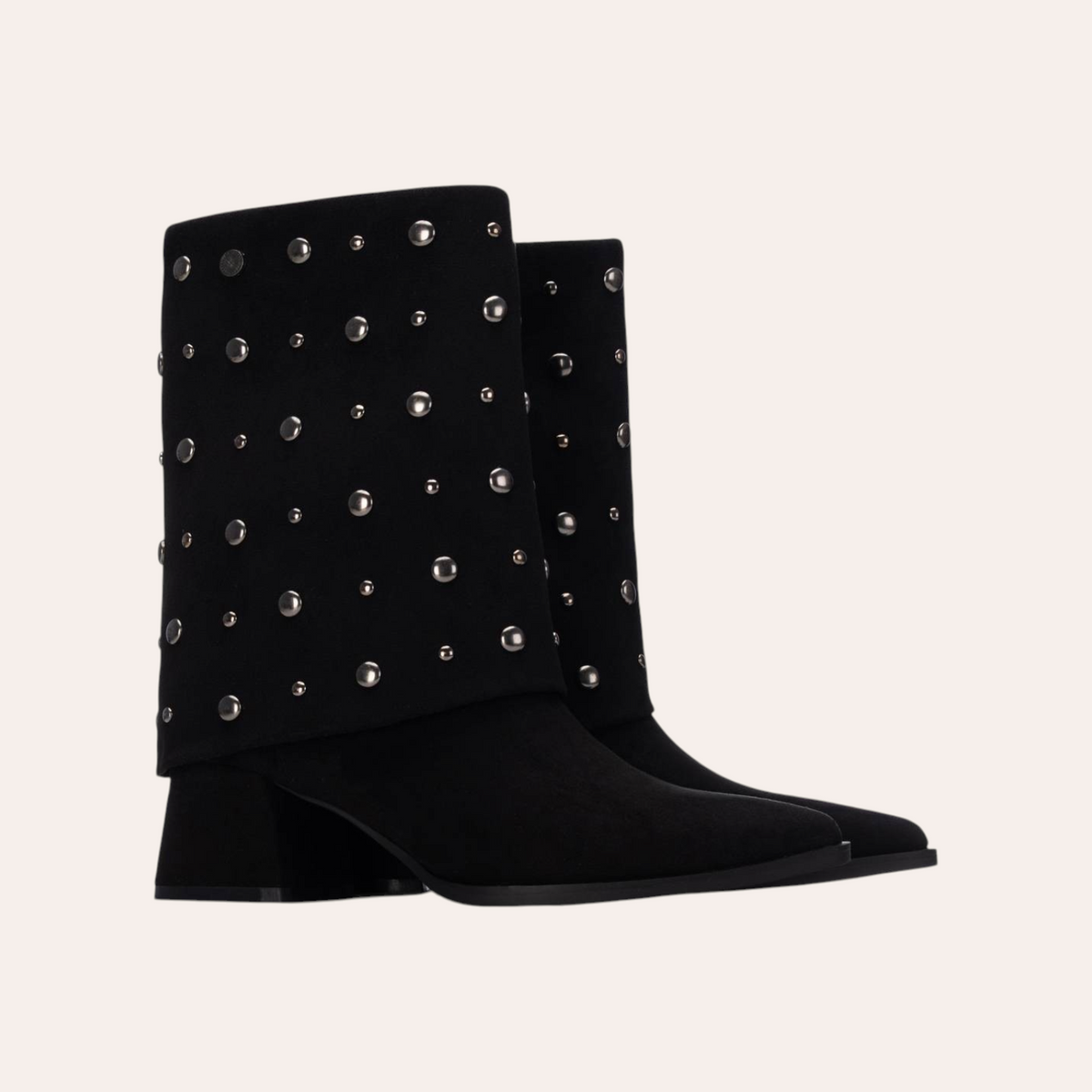 So and Ro - shoes and more - zwarte XTI omslaglaarzen met metalen studs en een stevige blokhak