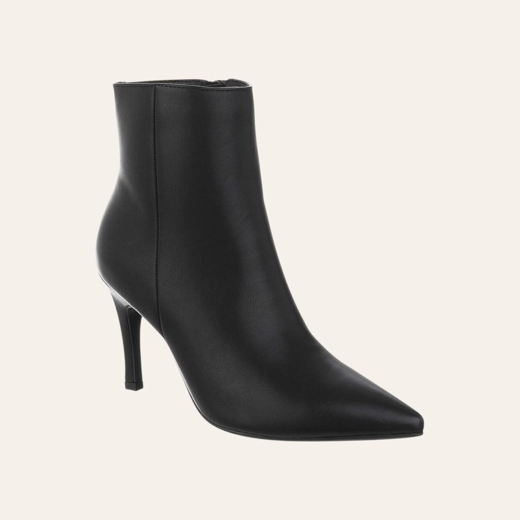 So and Ro - shoes and more - Casandra zwarte enkellaars met stilettohak en spitse neus in lederlook