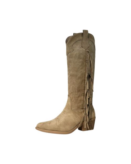 So and Ro beige suede cowboy boots with fringe detailing and Western stitching. Pointed toe, block heel.